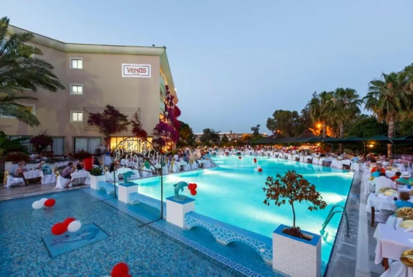 BIENO VENUS HOTEL  4*-4