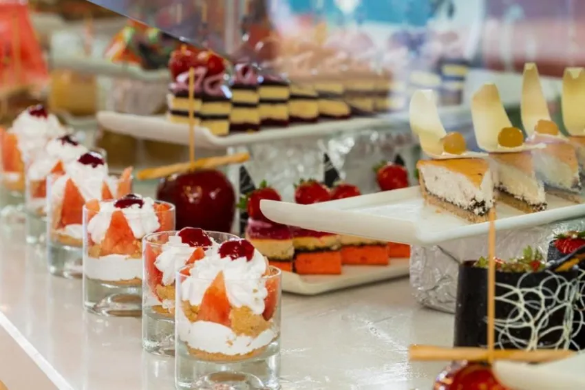 RAMIRA BEACH HOTEL  4*-10