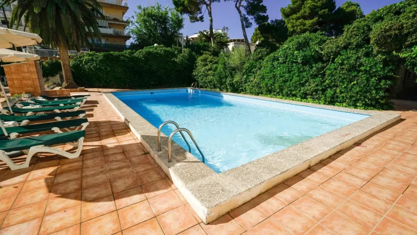 Houm Nets Hotel 2*-4