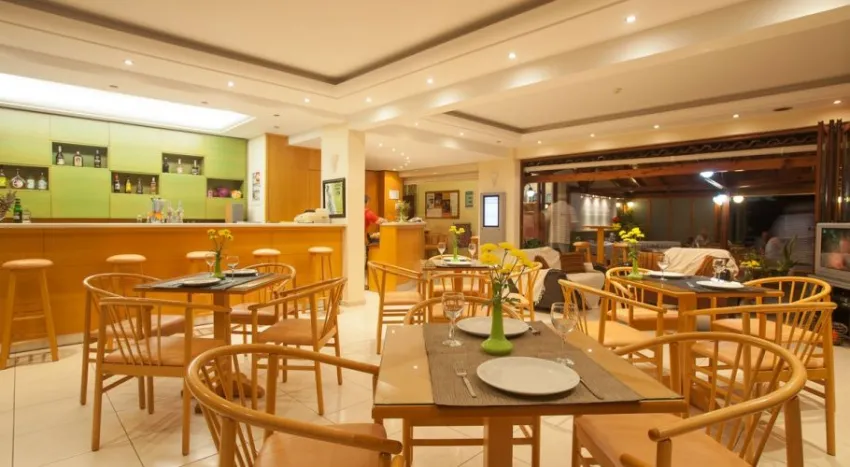 Dimitra Hotel and Apartments 3*-7