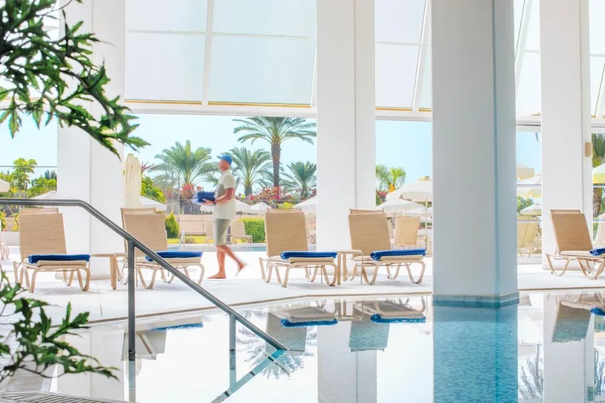 Louis Imperial Beach 4*-19