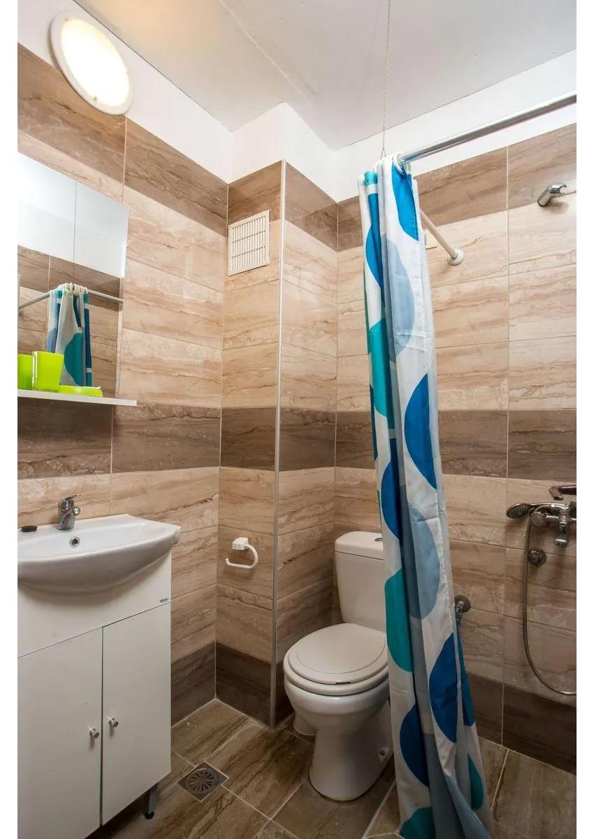 Nikos BNB 2*-21