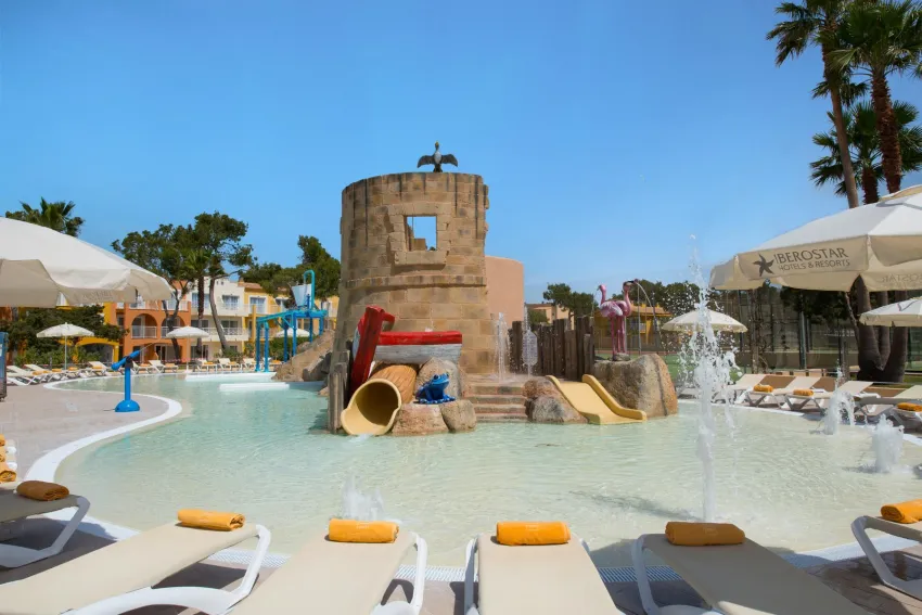 Iberostar Waves Club Cala Barca 4*-4