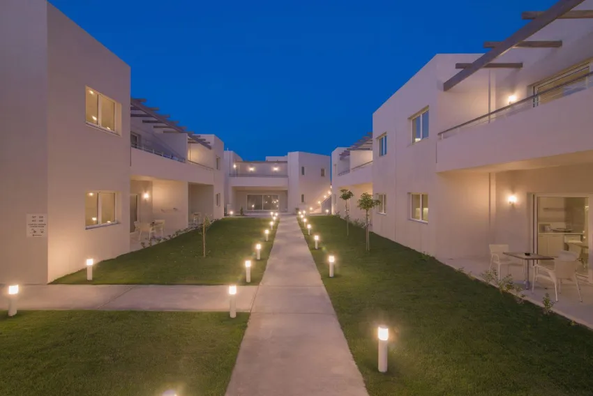 Ourania Apartments 3*-2