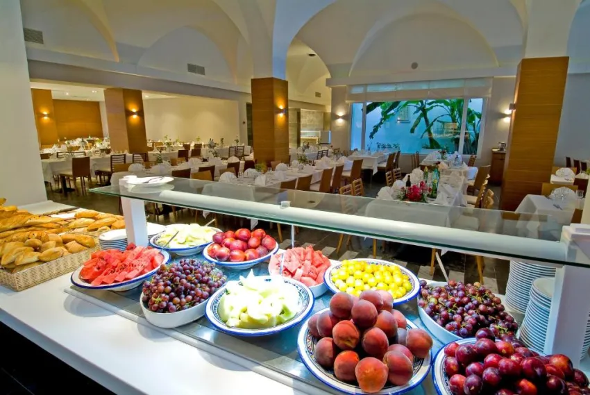 THE ORANGERS BEACH RESORT & BUNGALOWS  4*-35