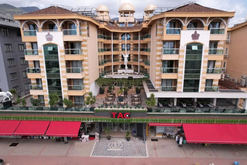 TAC PREMIER HOTEL & SPA  4*-4
