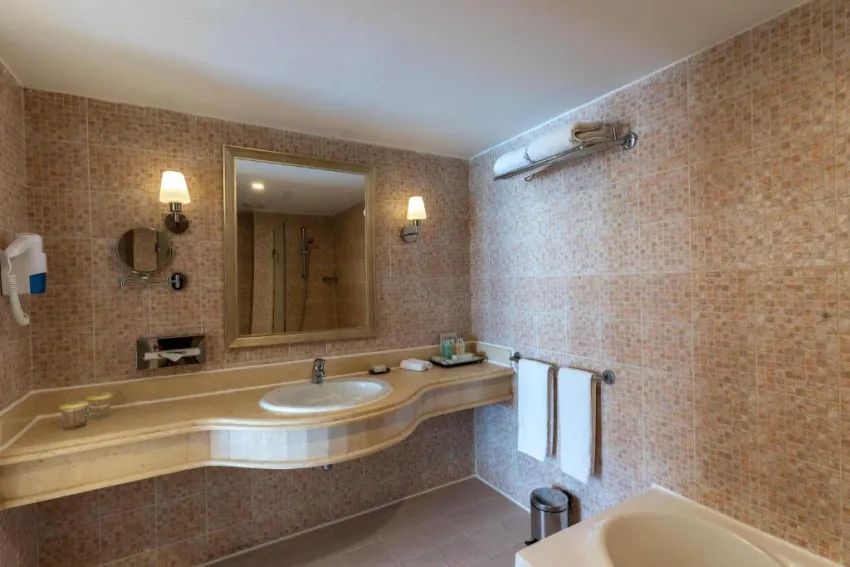 BARON PALMS (ADULTS ONLY 16+)  5*-16