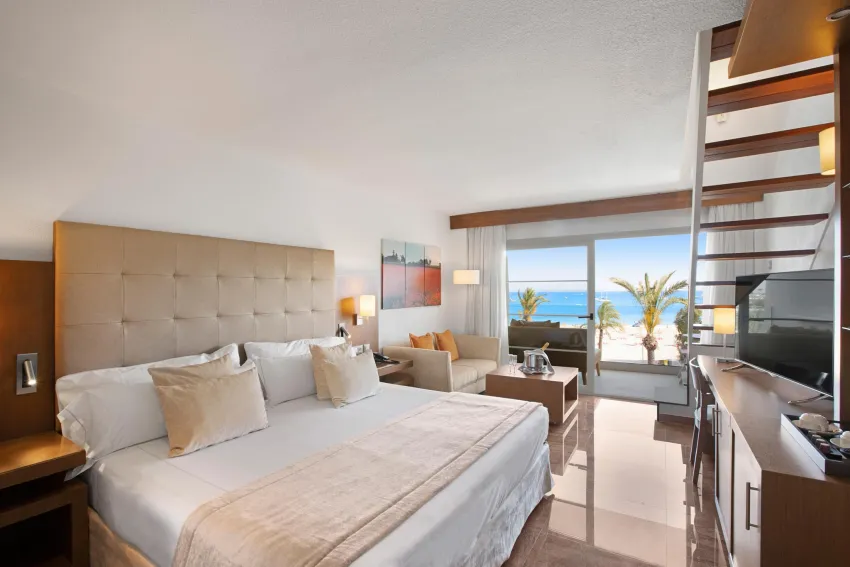 VIVA Golf Adults Only 18+ 4*-9