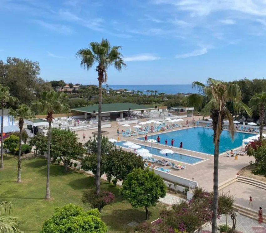 THE GARDEN BEACH HOTEL  5*-22