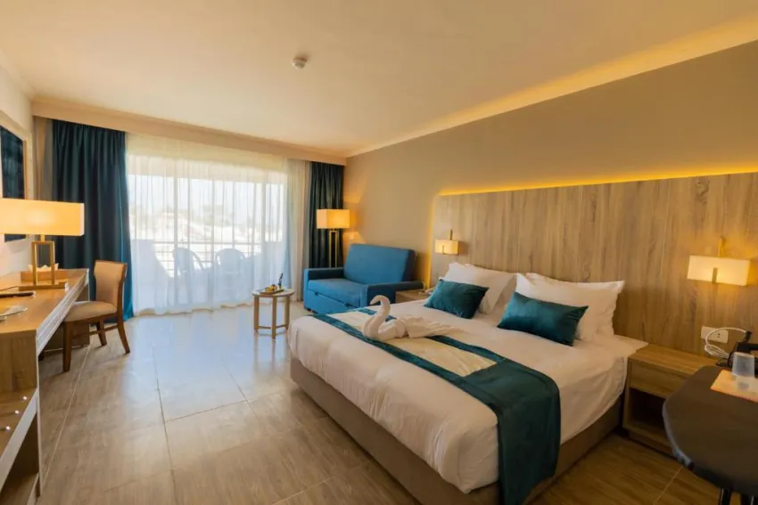 Seven Seas Jolie Bay 5*-8