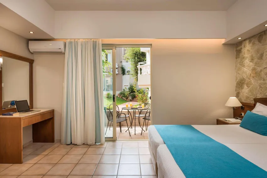 Elotis Suites 3*-14