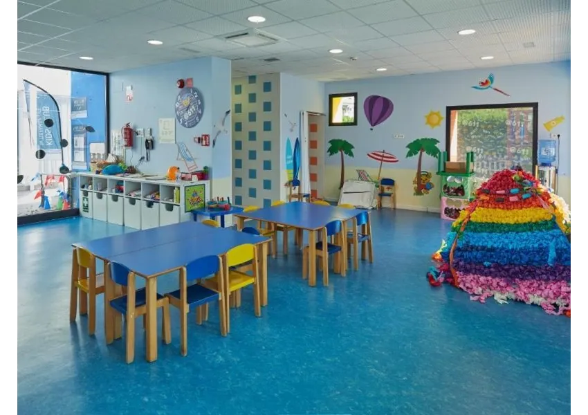 BQ Delfin Azul 4*-24