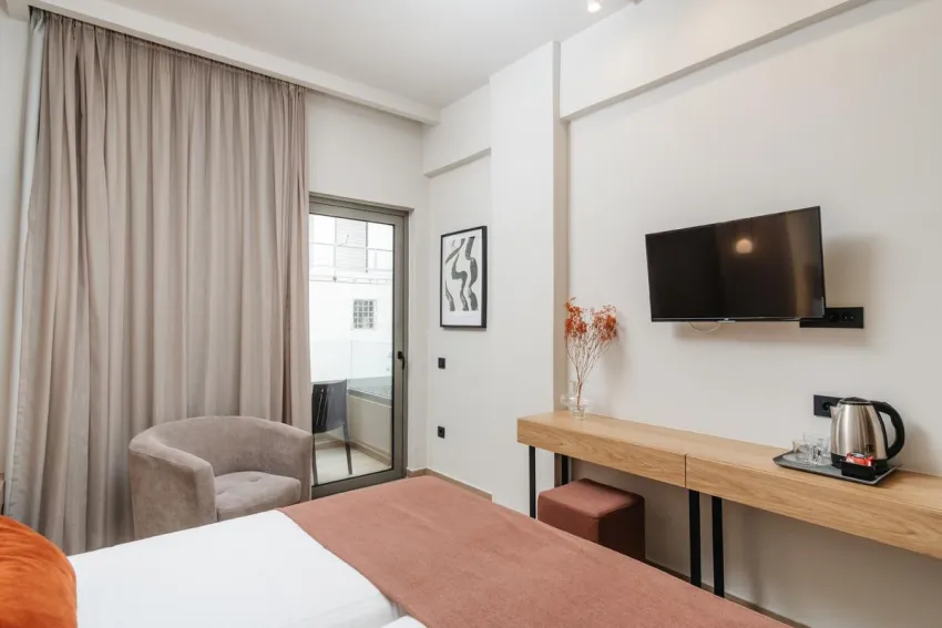 The City Hotel & Suites 3*-14