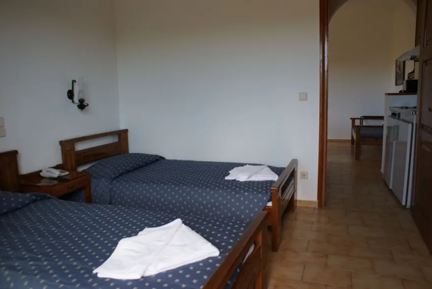 Sunny Suites Ξενοδοχείο 3*-4
