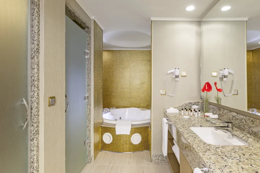 Royal Holiday Palace Hotel 5*-60