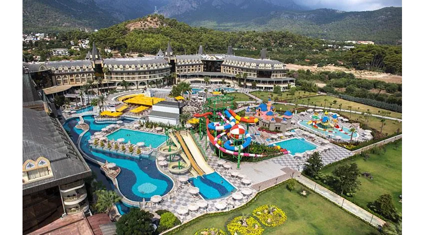 CRYSTAL PRESTIGE ELITE HOTEL  5*-1