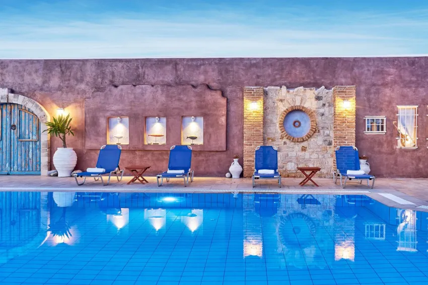 Golden Bay Aparthotel 3*-5