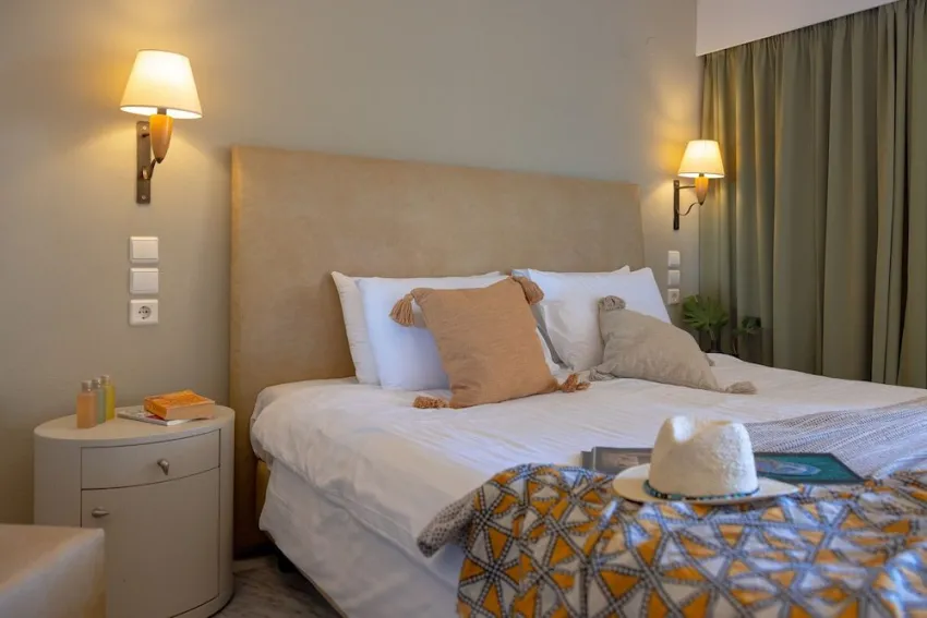 Giannoulis – Santa Marina Beach Hotel 4*-9
