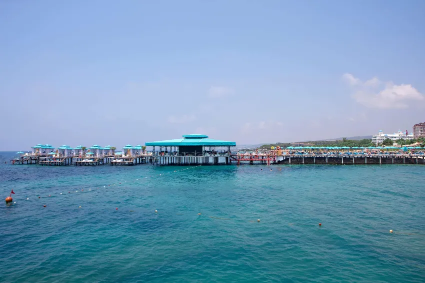 Granada Luxury Beach 5*-190