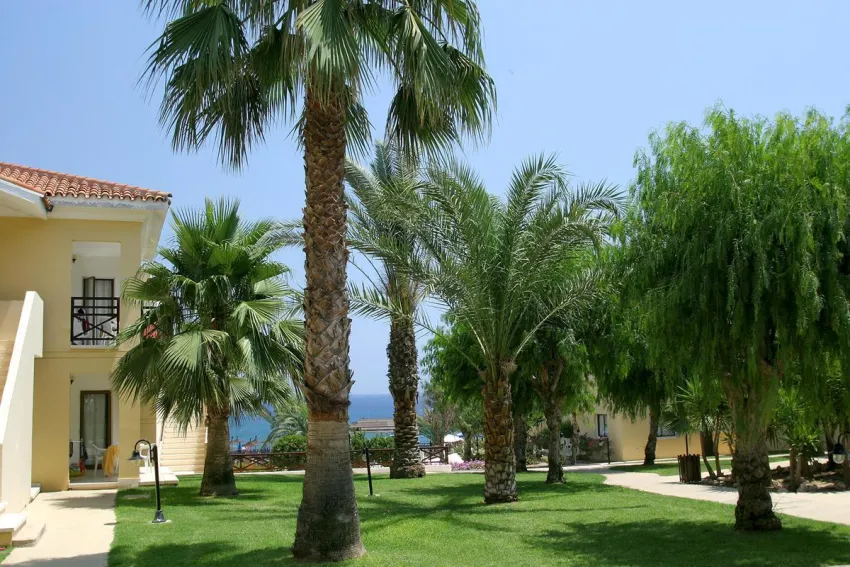 Malama Beach Holiday Village 4*-4