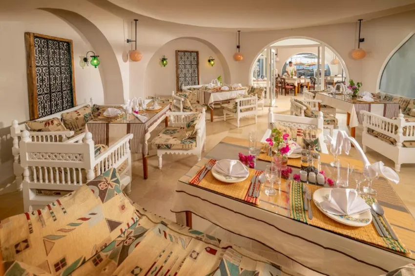 MONARQUE CLUB RIVAGE MONASTIR  4*-37