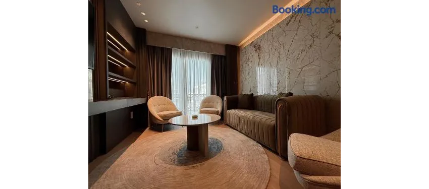 Rocks Hotel & Casino 5*-23