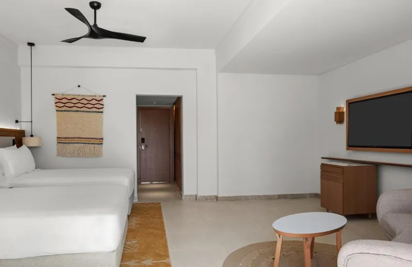 DOUBLETREE BY HILTON SHARM BAY RESORT BEACH SIDE  4*-110