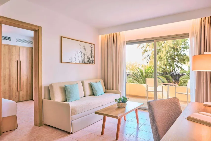 Zafiro Palmanova -19