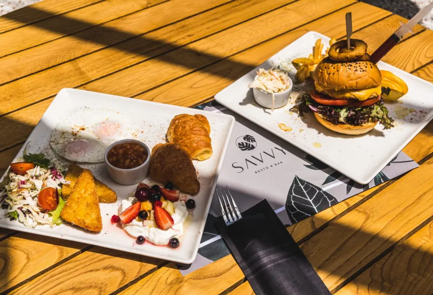 Canadian Hotel 3*-65