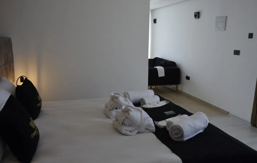 Crown Salamis Hotel 4*-23