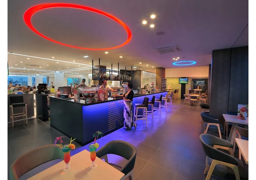 Nelia Beach Hotel 4*-4