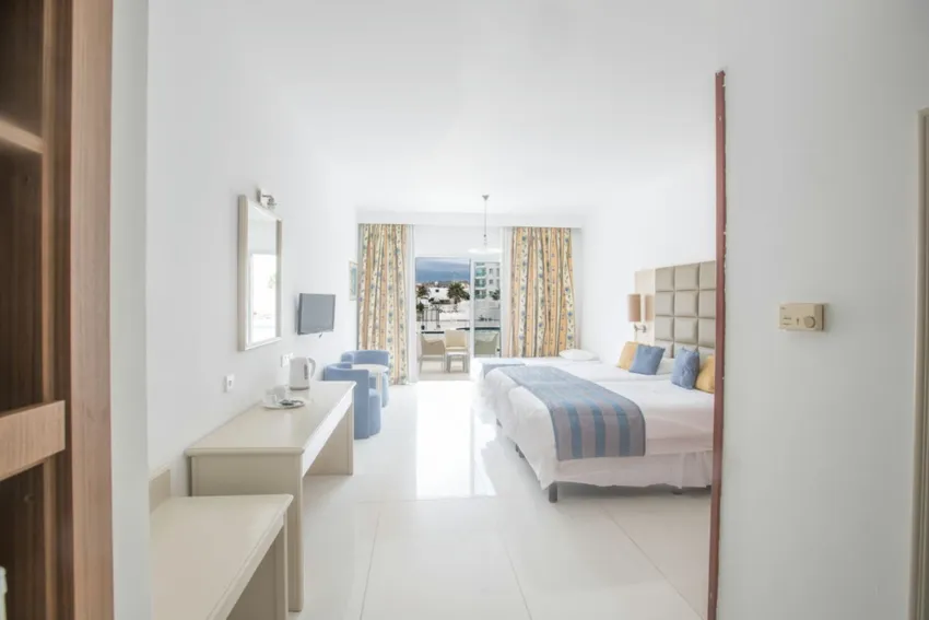 Odessa Hotel 4*-7