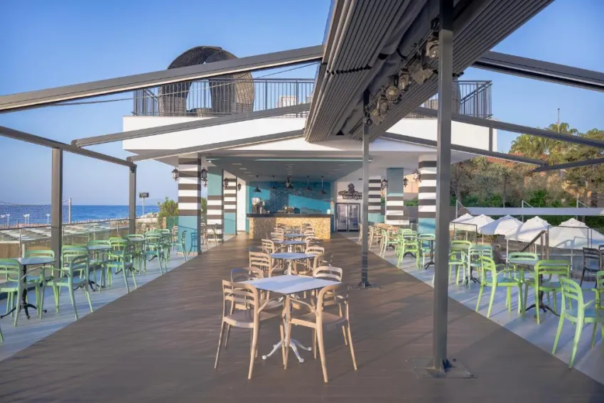 SAILORS BEACH CLUB  5*-3