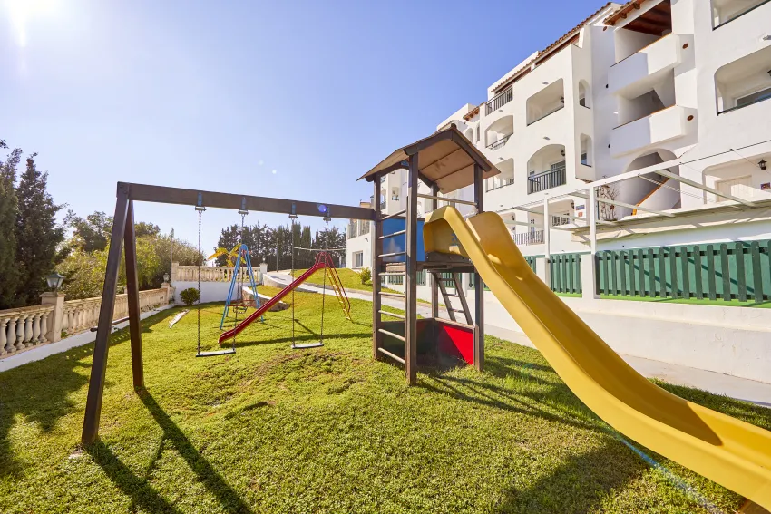 Holiday Center Apart 3*-20