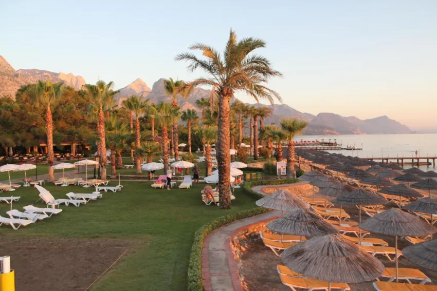 CHAMPION HOLIDAY VILLAGE  5*-5