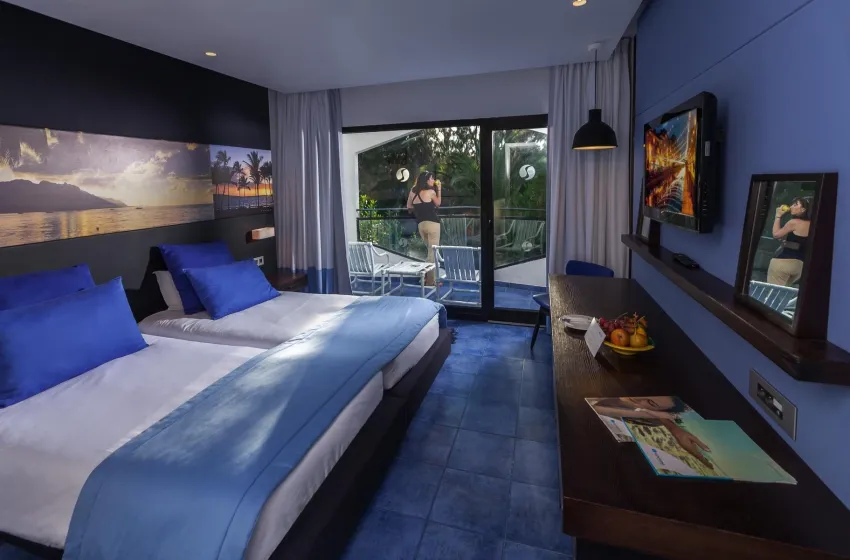 Sentido Phenicia 4*-8