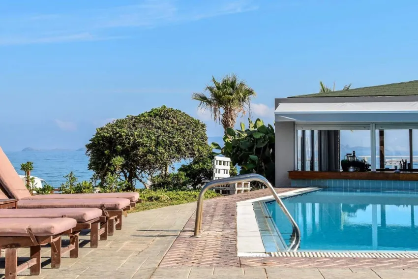 Yria Beach Hotel 4*-9
