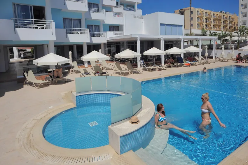 Okeanos Beach Boutique Hotel 3*-5