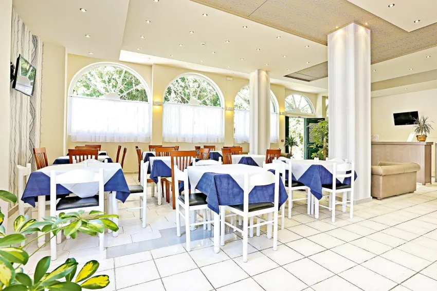 Club Zante Plaza 3*-3