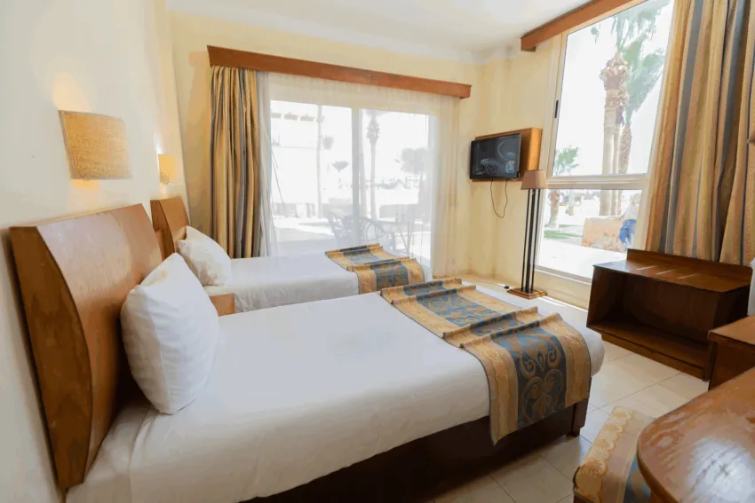 Empire Beach Aqua Park 3*-8