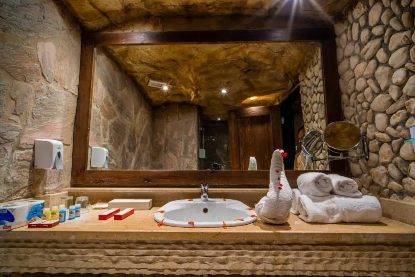 CAVES BEACH RESORT (ADULTS ONLY 16+)  4*-23