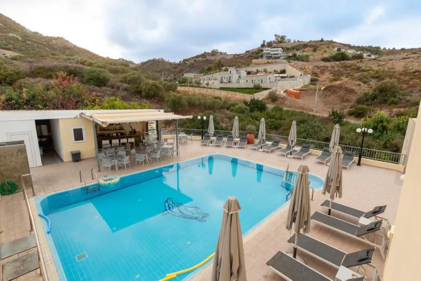 Elpis Studios and Apts 2*-20