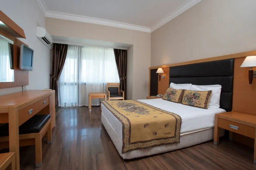 PERRE LA MER HOTEL  5*-8