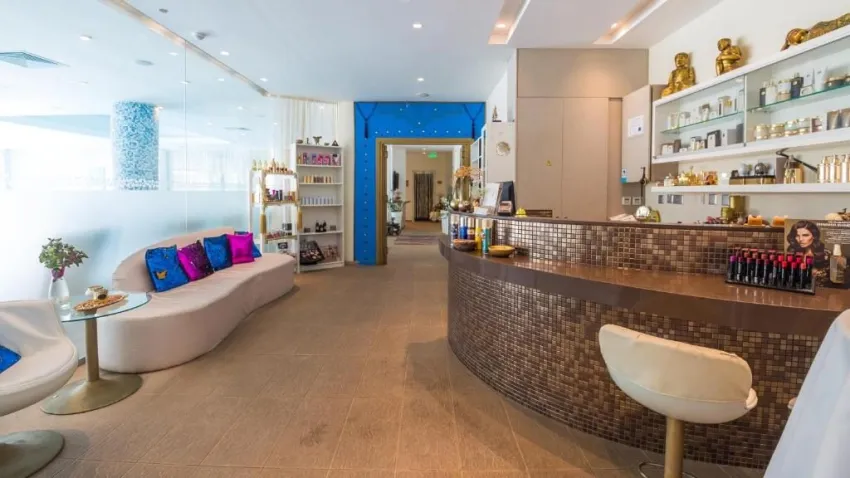 Vrissaki Beach Hotel 4*-5