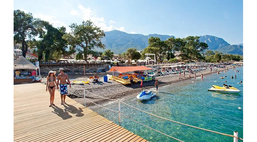 CRYSTAL AURA BEACH RESORT & SPA  5*-25