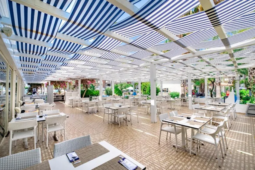 UTOPIA RESORT & RESIDENCE  5*-30