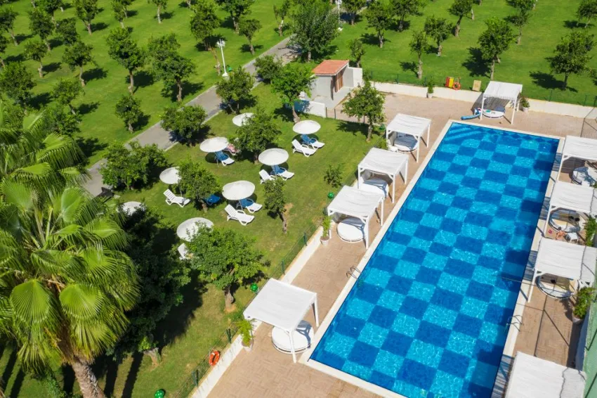 UTOPIA RESORT & RESIDENCE  5*-36