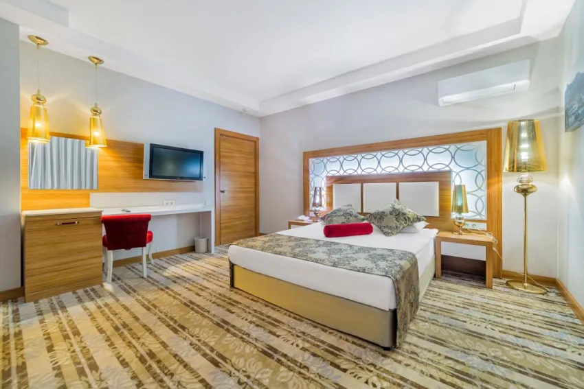 JUSTINIANO DELUXE RESORT HOTEL  5*-5