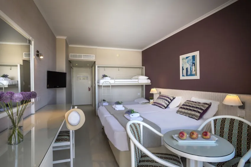 Pavlo Napa Beach Hotel 4*-10