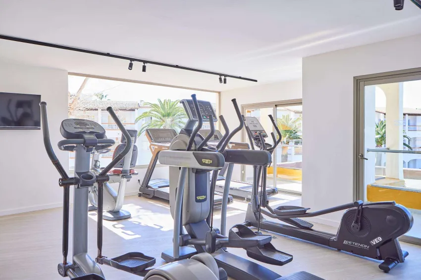 Zafiro Tropic 4*-122